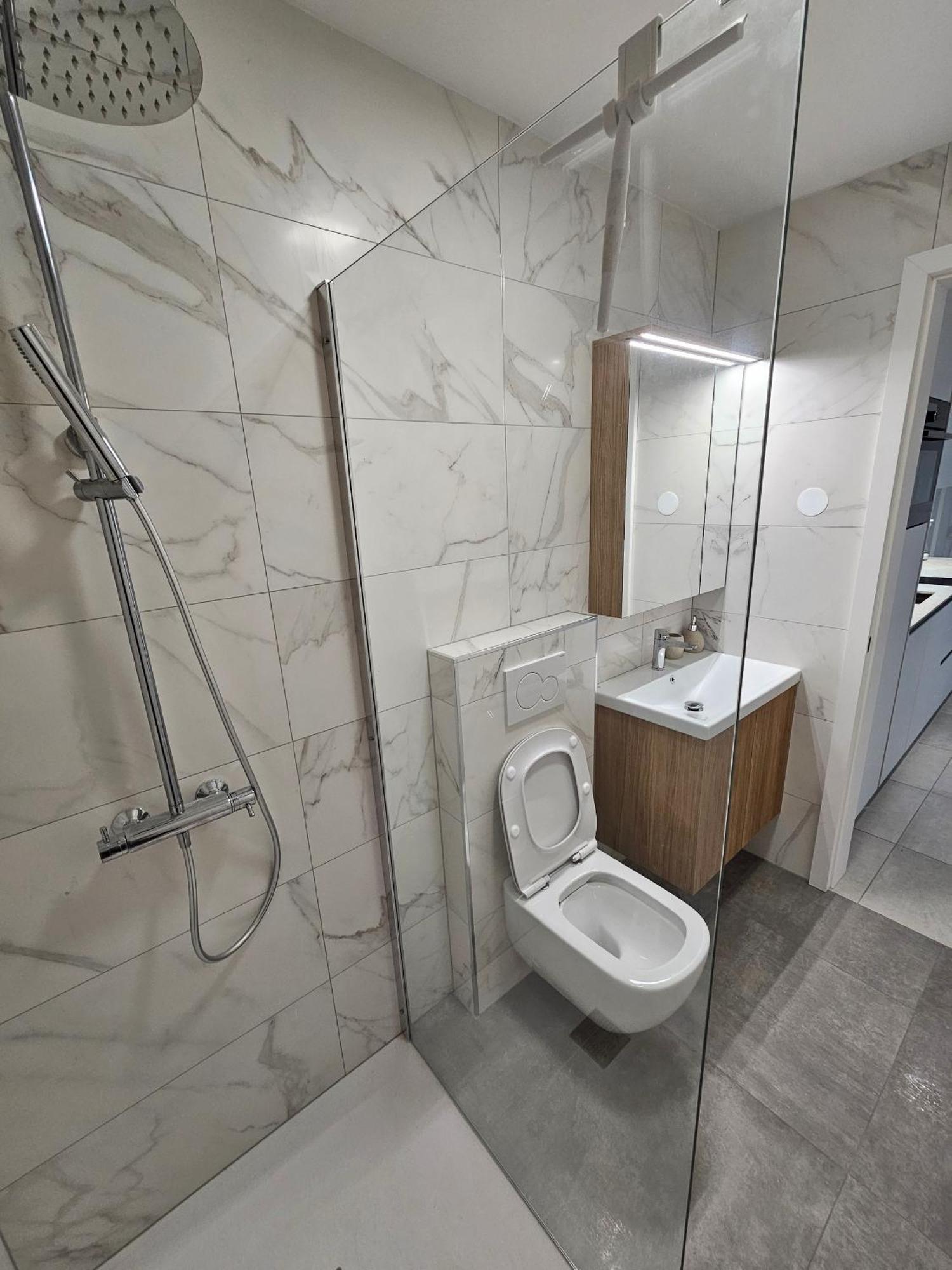 Seaview Apartment Mirjam With Jacuzzi Portorose Esterno foto
